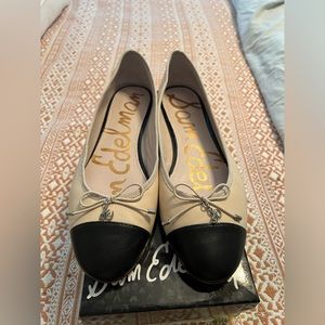 Sam Edelman black and tan leather ballet flats